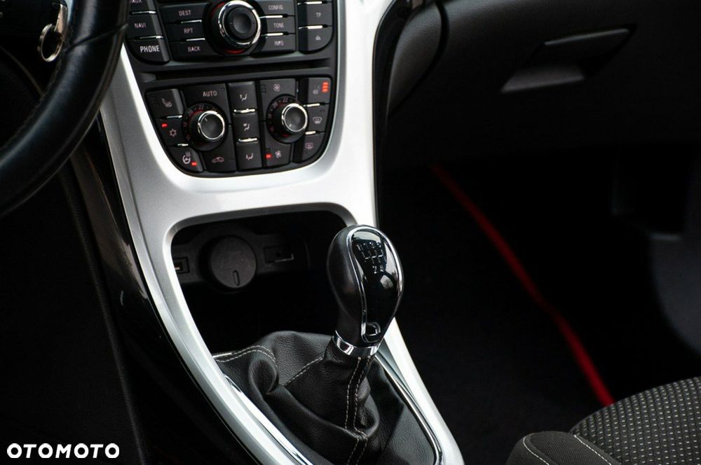 Opel Astra - 32