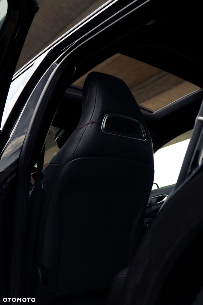 Mercedes-Benz GLA 45 AMG 4-Matic - 34