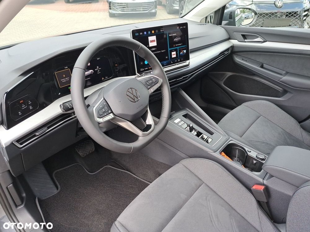 Volkswagen Golf Variant - 10