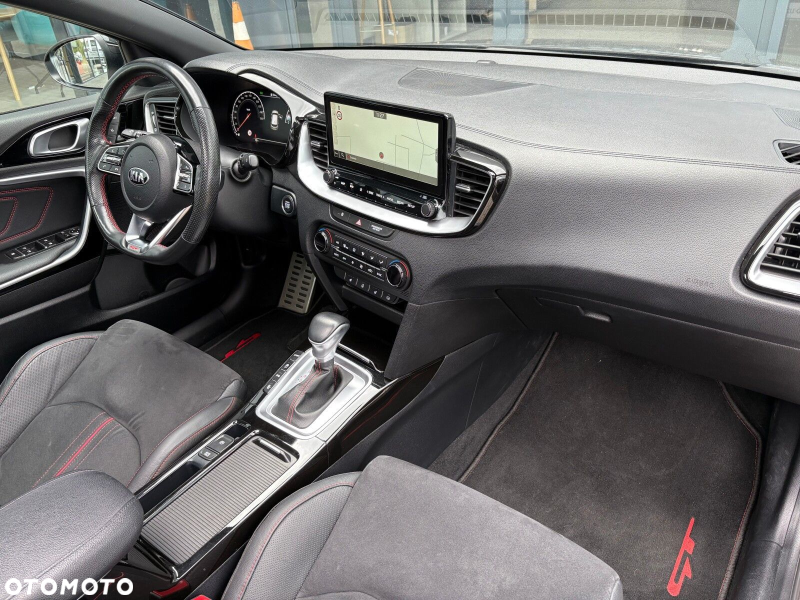 Kia ProCeed - 17