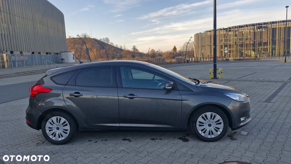 Ford Focus 1.6 Trend - 3