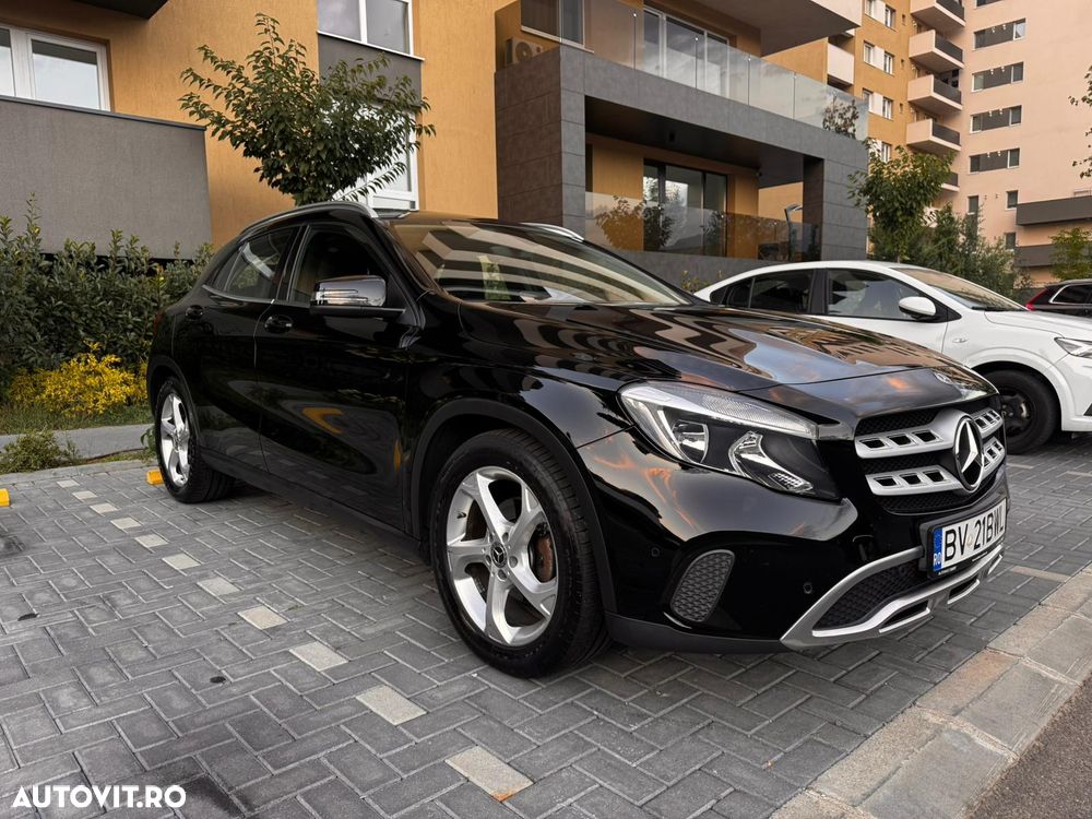 Mercedes-Benz GLA 200 d 4MATIC Aut. - 5