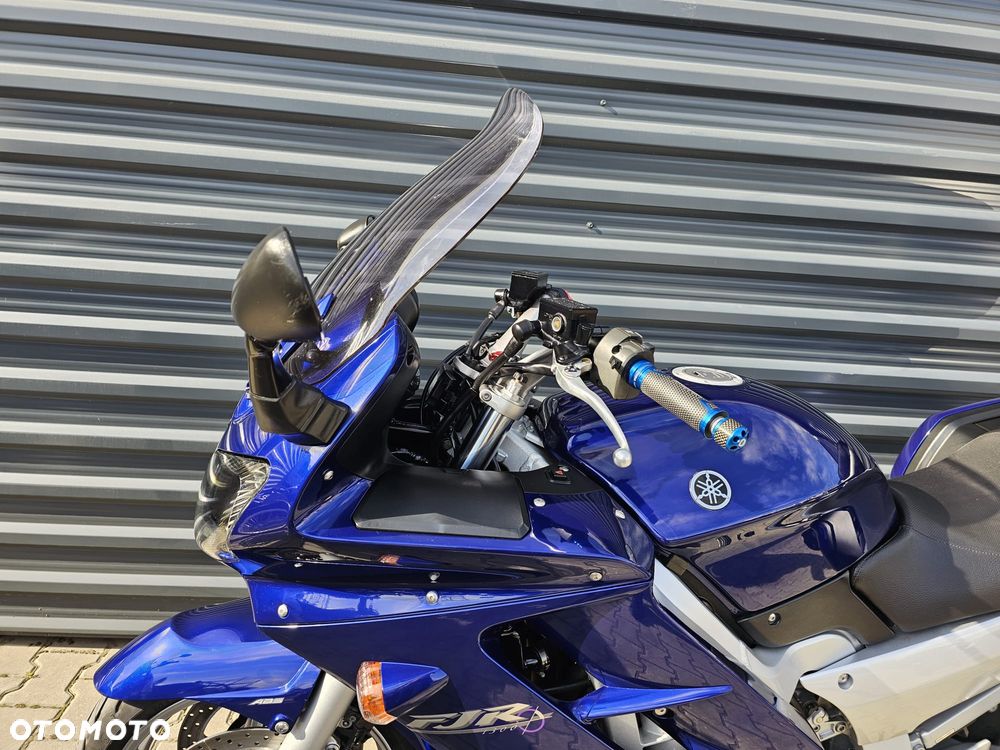 Yamaha FJR - 17