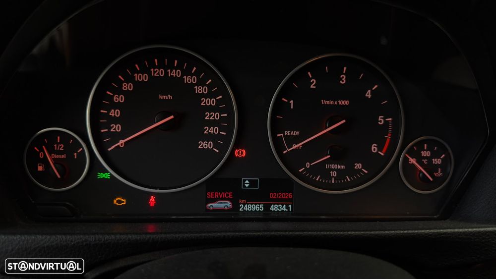 BMW 318 d Line Sport - 24