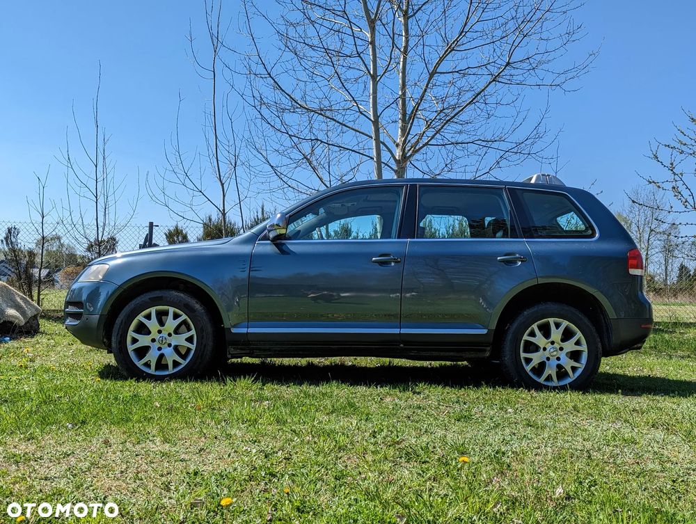 Volkswagen Touareg - 2