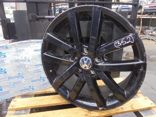 Jante Solta 5K0601025L VW GOLF 7 5G FASE 1 2014 1.6TDI 105CV 5P CINZA RATO 51 7.5Jx18 5X112 56.9MM - 3