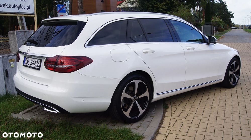 Mercedes-Benz Klasa C 220 d T 9G-TRONIC AMG Line - 5