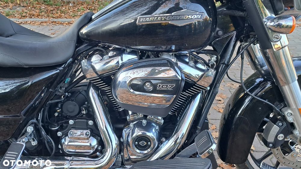 Harley-Davidson Touring Street Glide - 17