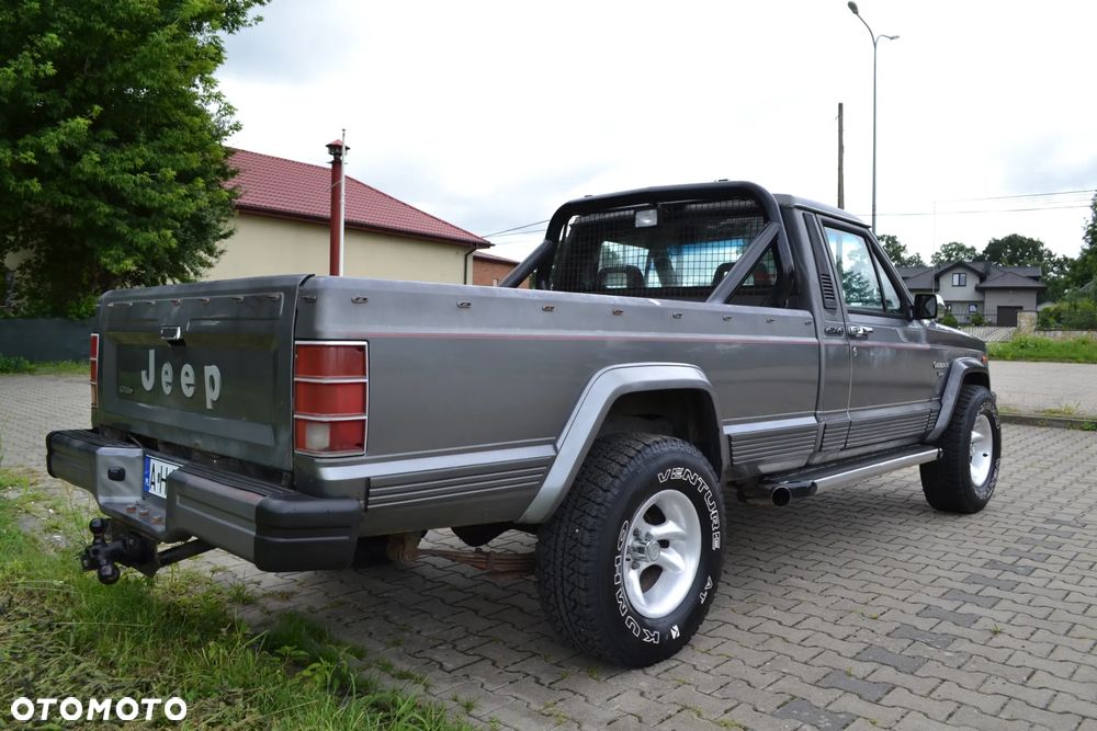 Jeep Comanche - 7