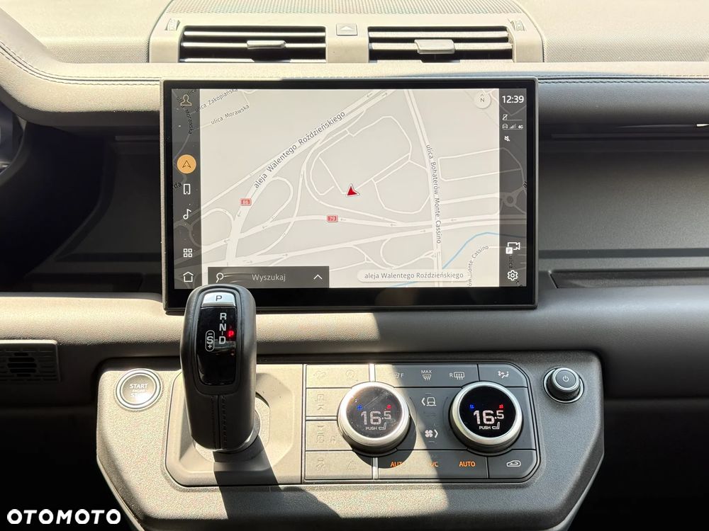 Land Rover Defender 3.0 D300 mHEV X-Dynamic SE - 13
