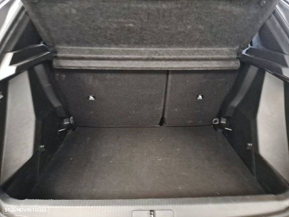 Peugeot 2008 1.2 Hybrid Allure e-DCS6 - 6