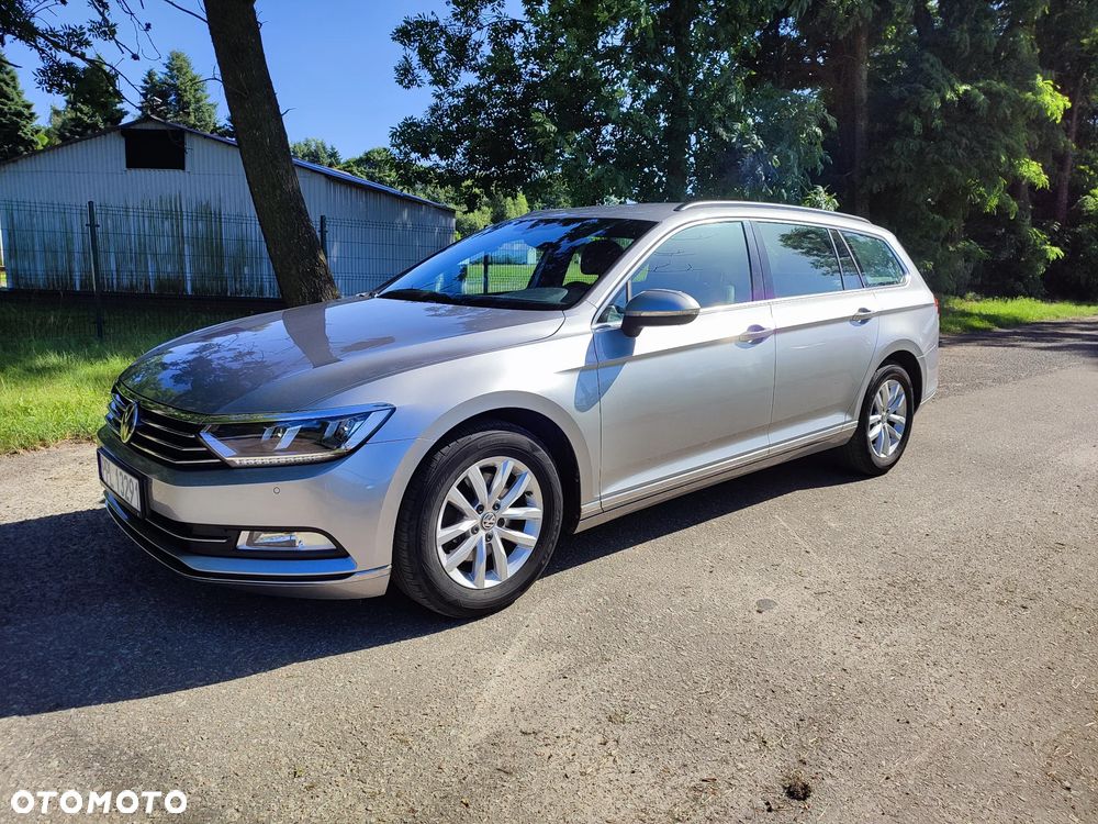 Volkswagen Passat 2.0 TDI SCR DSG Comfortline - 2