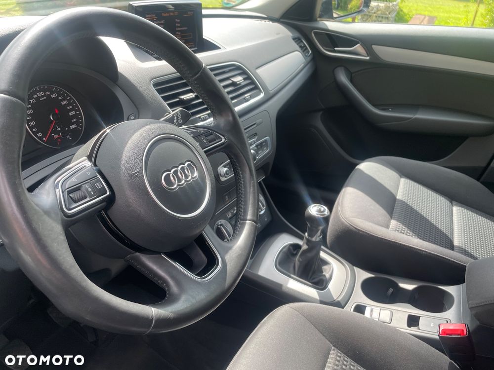 Audi Q3 2.0 TDI Design - 22