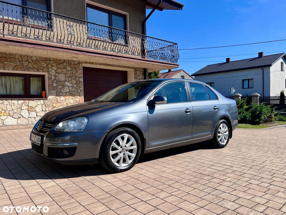 Volkswagen Jetta 1.6 TDI DPF Trendline - 1