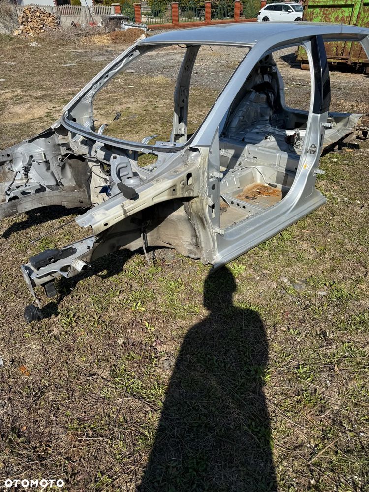 SKODA FABIA III HB 2017 ROK PODŁUŻNICA PRÓG LEWA