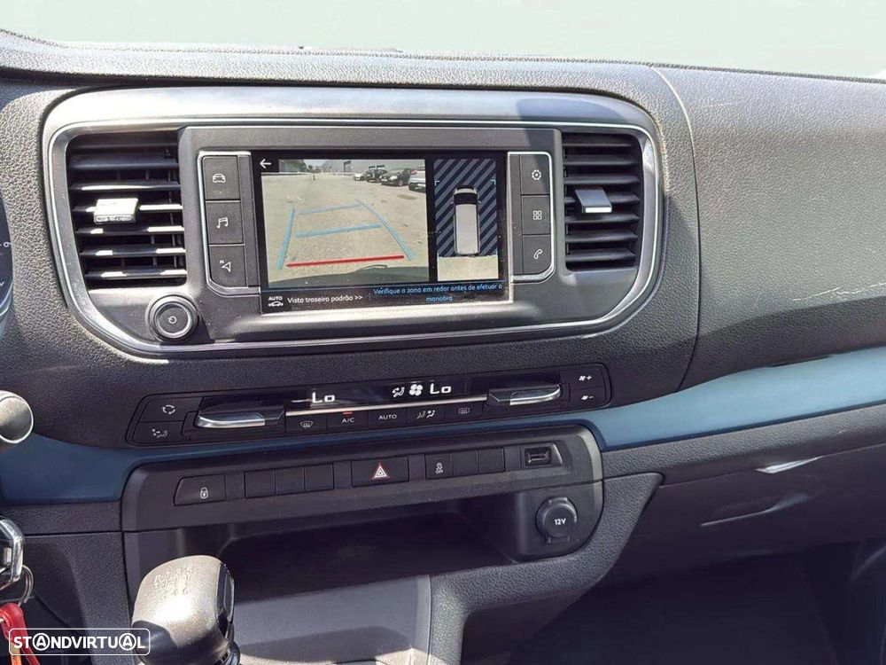 Peugeot Traveller - 8