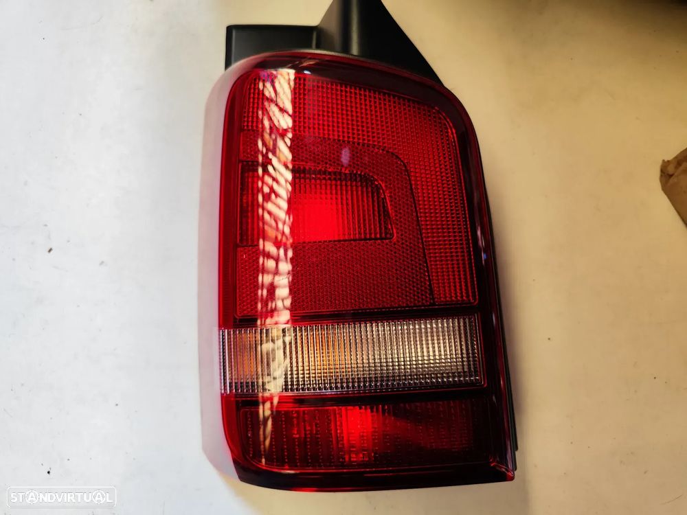 VW TRANSPORTER T5 FAROLIM ESQUERDO - FT033 - 1