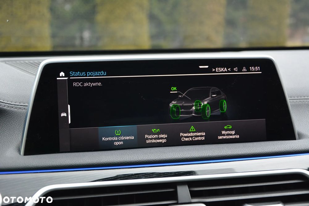 BMW Seria 7 - 36