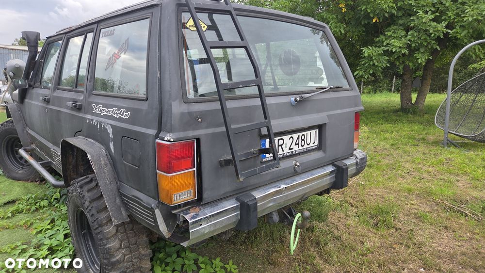 Jeep Cherokee - 3