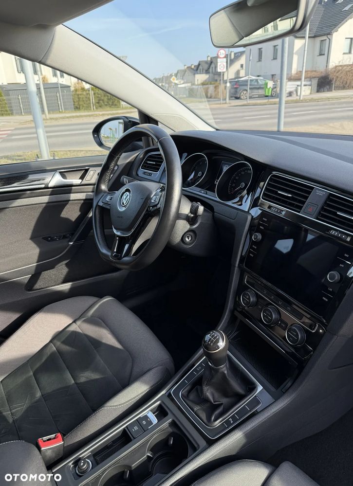 Volkswagen Golf 1.5 TSI BlueMotion ACT Highline - 16