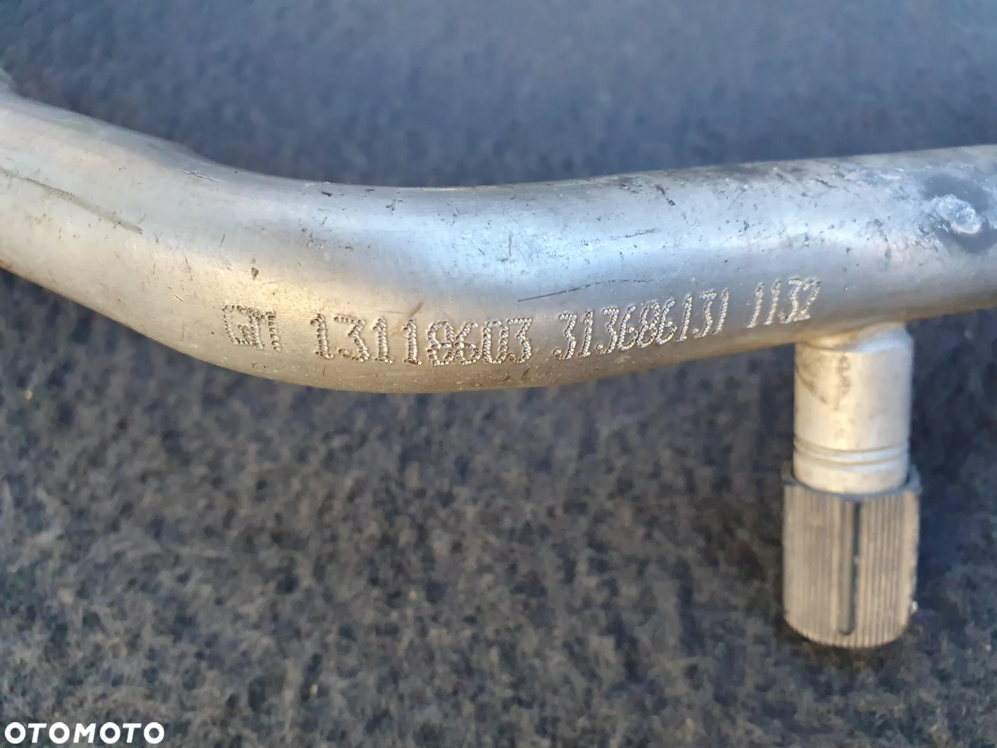 OPEL VECTRA C SIGNUM PRZEWÓD RURKA WĄŻ KLIMATYZACJI 13118603 ORYGINAŁ - 2