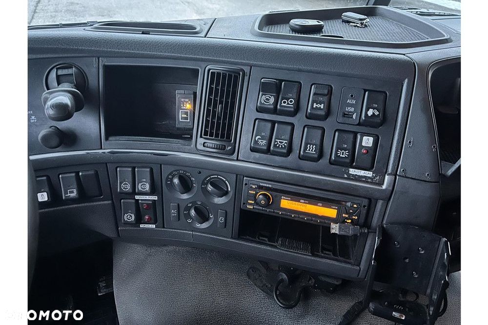 Volvo FM450 6X2*4 EURO5 + HMF 1820 - 25