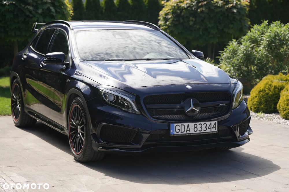 Mercedes-Benz GLA - 1