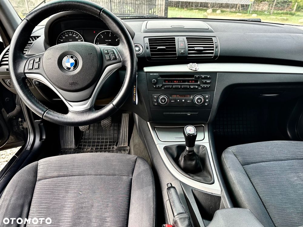 BMW Seria 1 118d DPF - 5