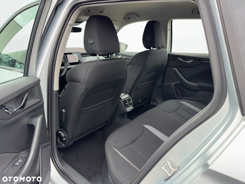 Skoda Kamiq 1.5 TSI Selection DSG - 33