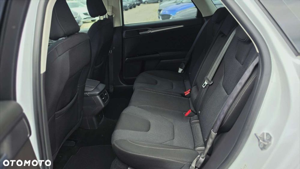 Ford Mondeo 2.0 TDCi STart-Stopp PowerShift-Aut Titanium - 8