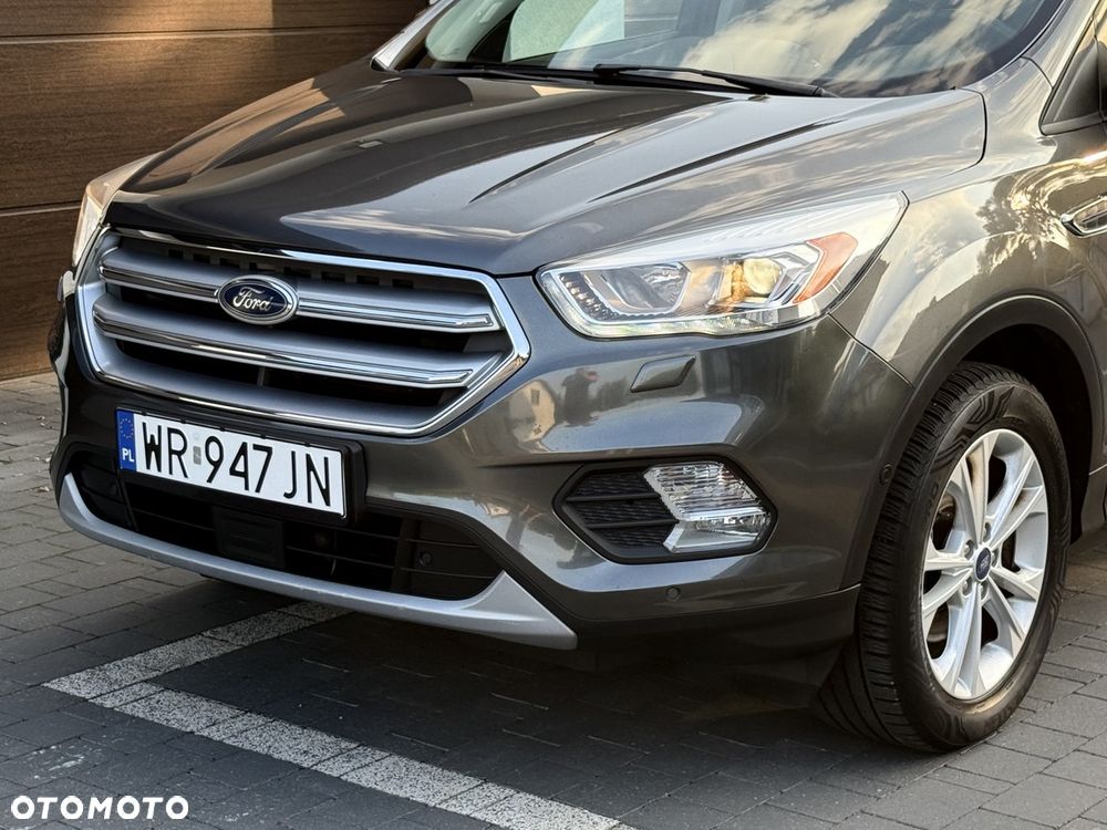 Ford Kuga 1.5 EcoBoost 2x4 ST-Line - 37