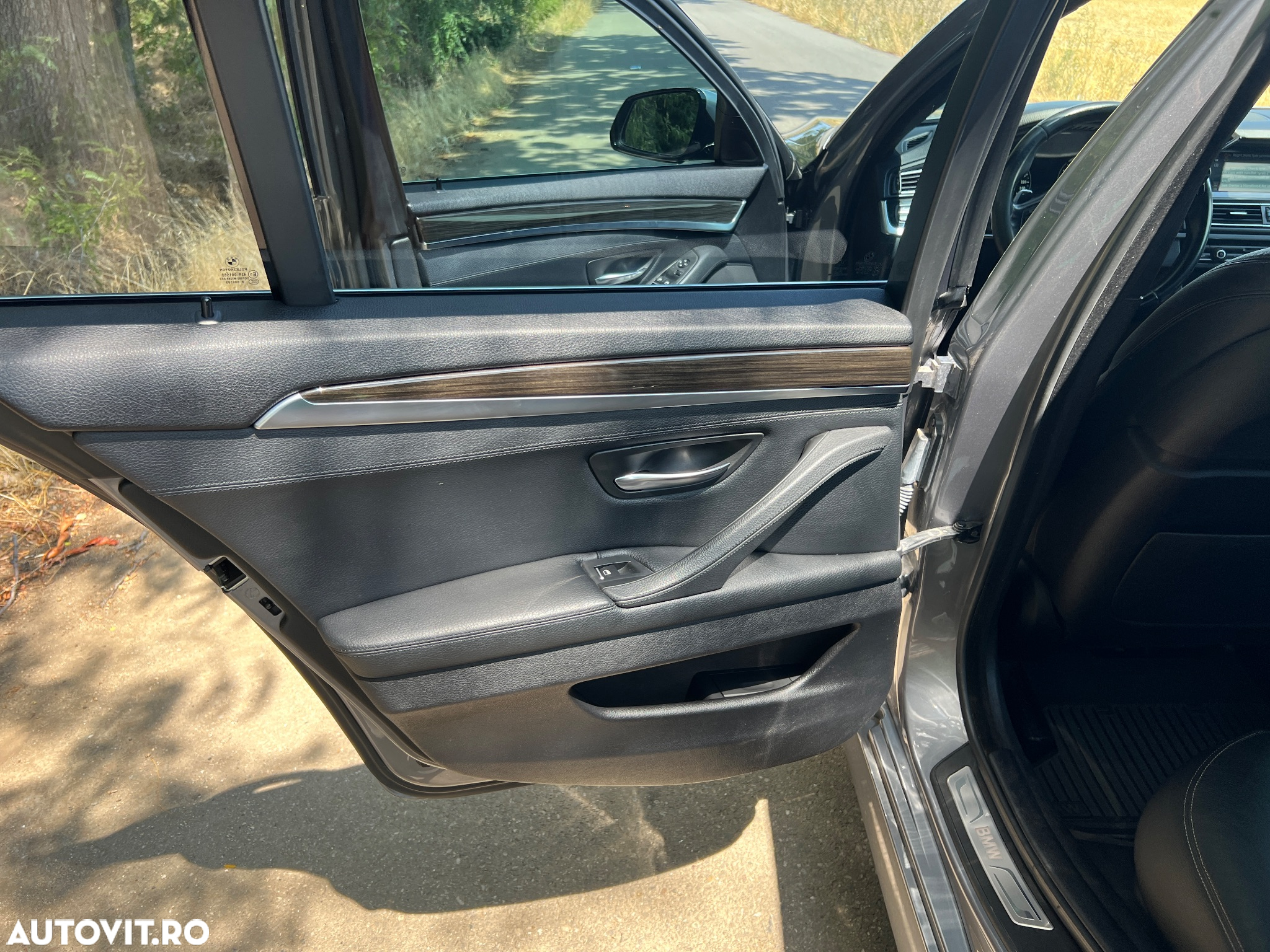 BMW Seria 5 520i Touring Aut. Luxury Line - 9