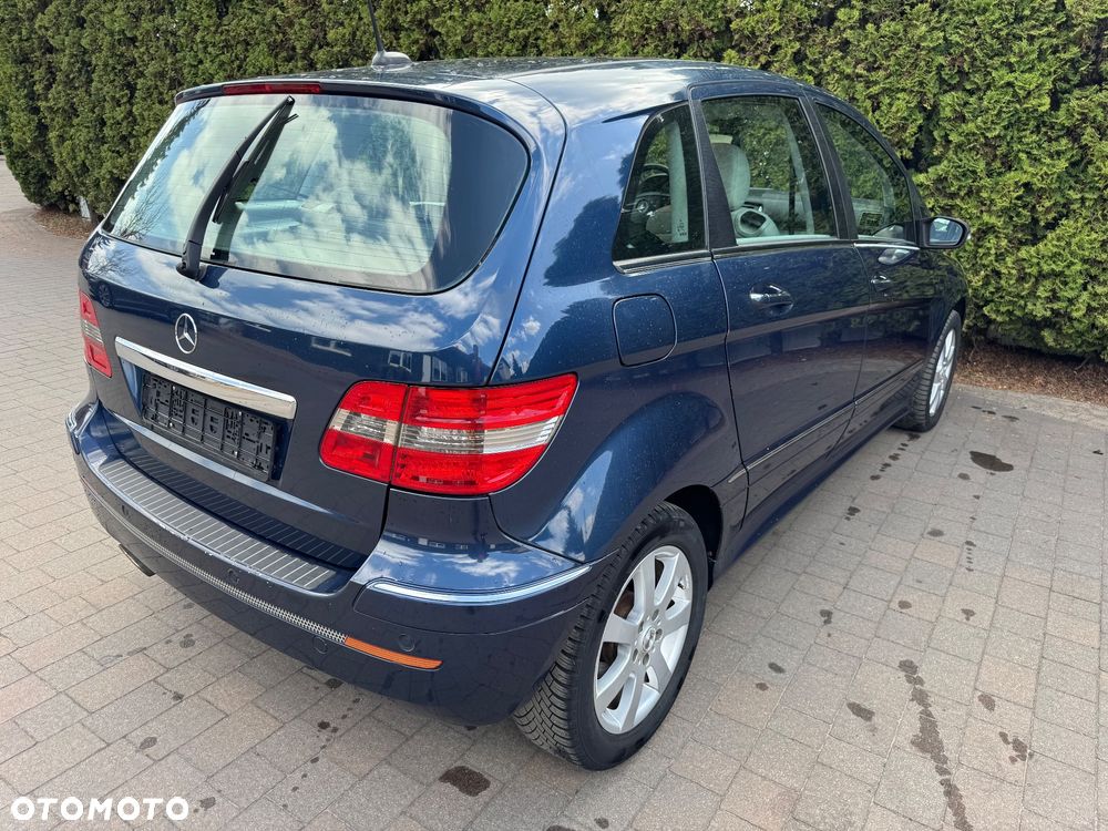 Mercedes-Benz Klasa B 200 Autotronic Special Edition - 9