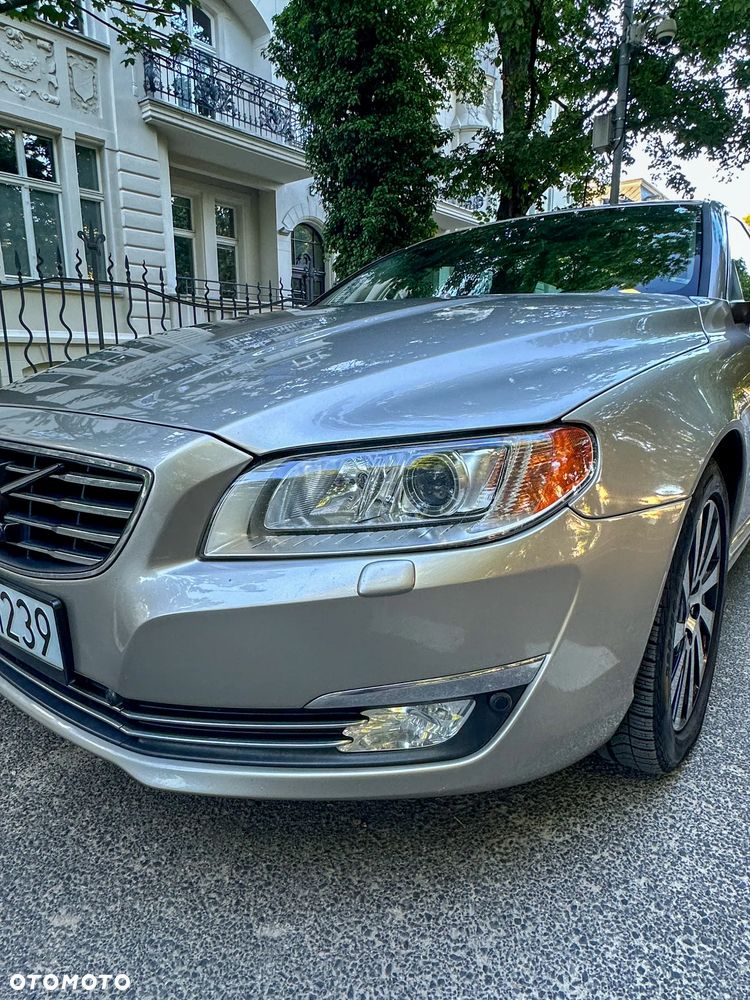 Volvo V70 D5 AWD Summum - 22