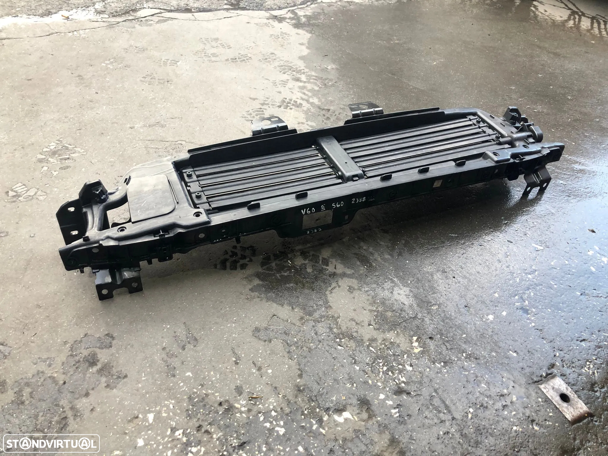 VOLVO V60 II S60 GRELHA DE AR FRENTE INTERCOOLER - Z382 - 2