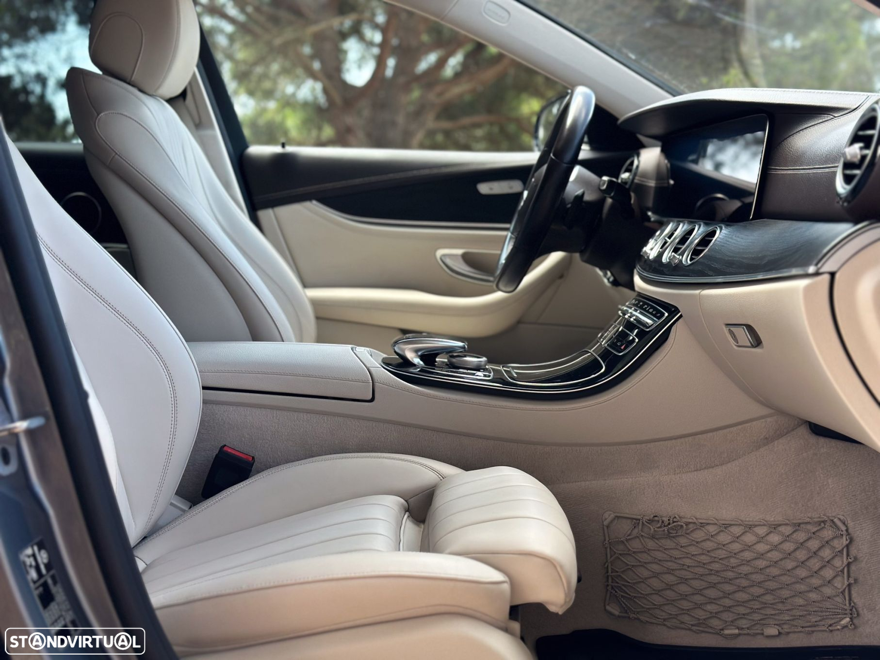 Mercedes-Benz E 300 - 32