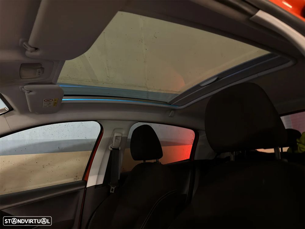 Peugeot 208 1.2 VTi SE Style - 9