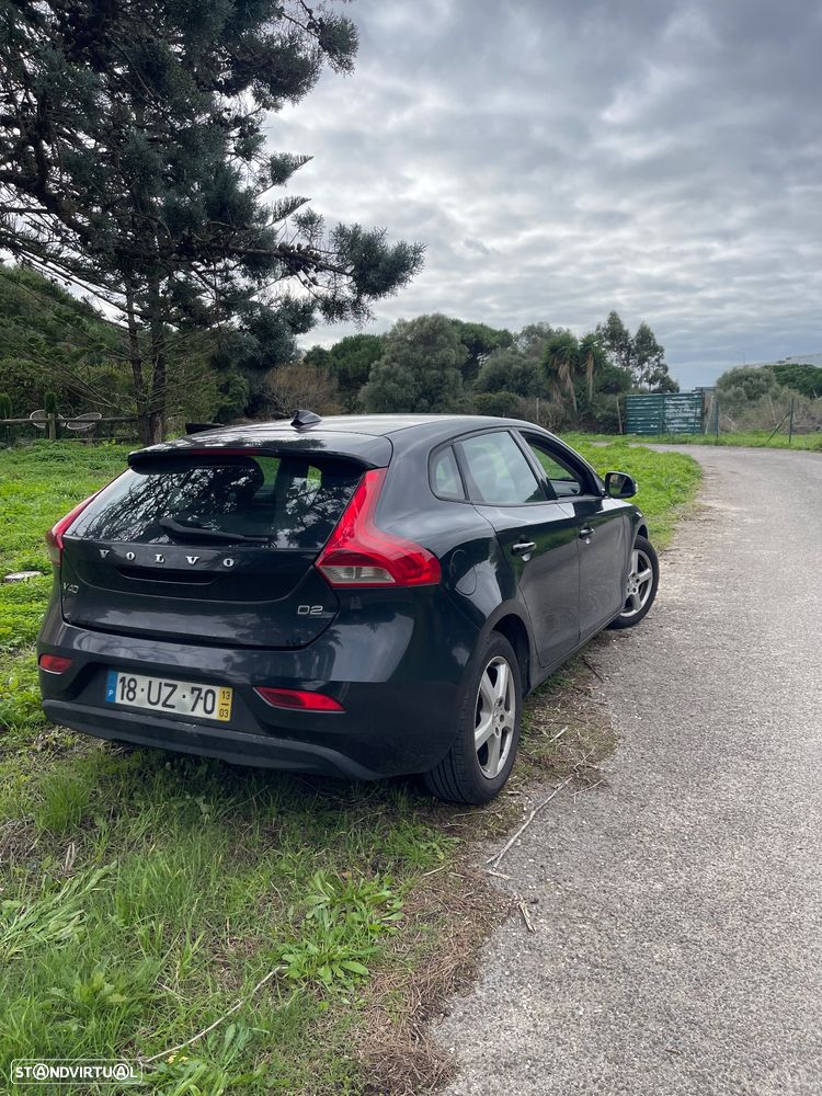 Volvo V40 D2 Momentum - 5