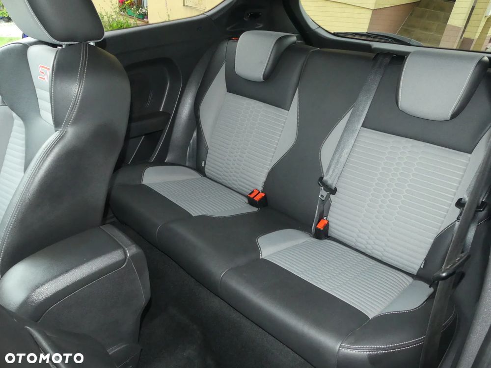 Ford Fiesta ST - 34