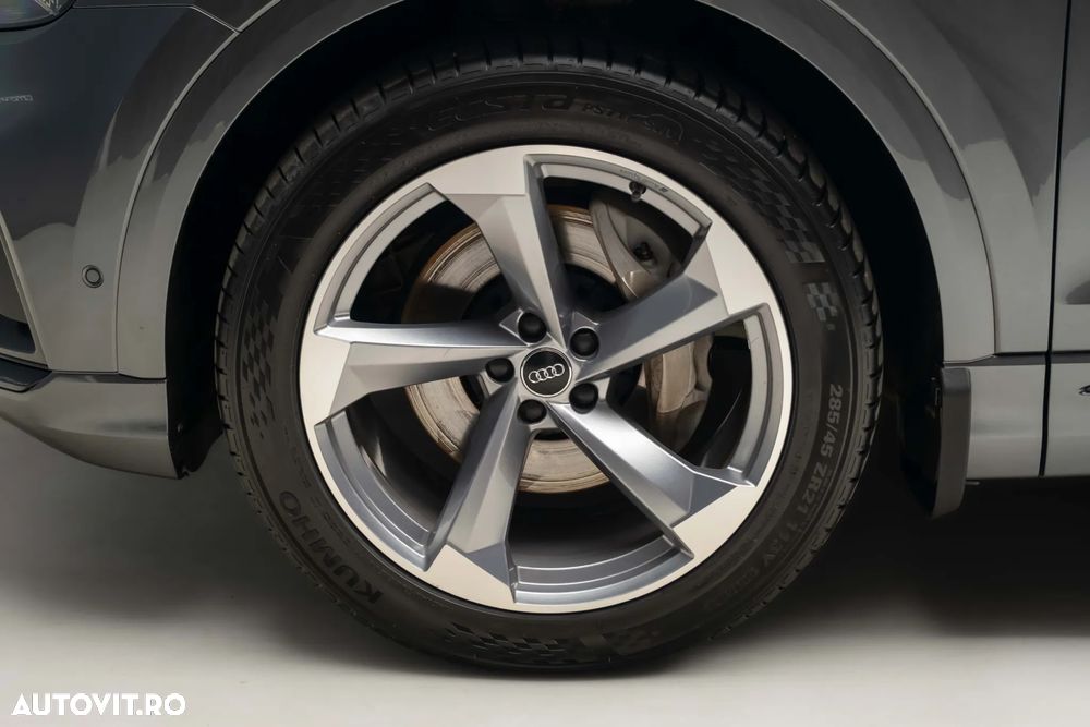 Audi Q8 - 7