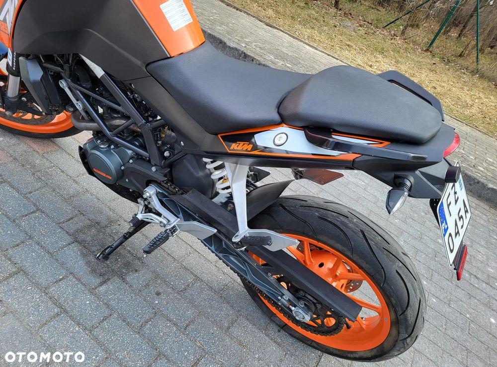 KTM Duke - 13