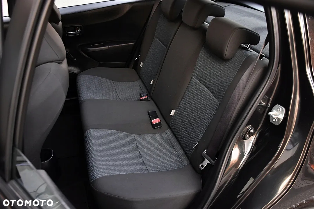 Toyota Yaris 1.33 Business Edition - 34