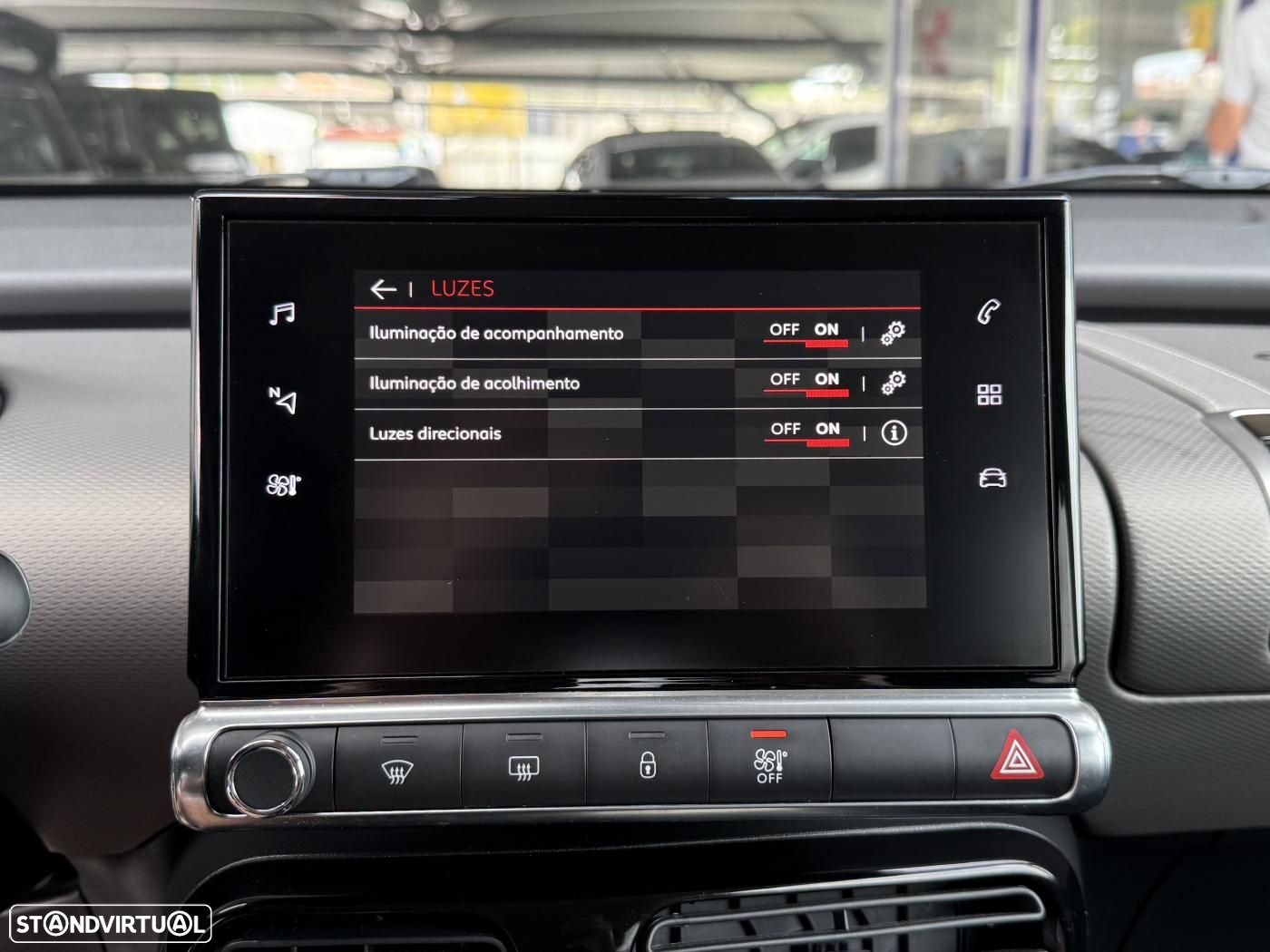 Citroën C4 Cactus 1.2 PureTech Shine - 32