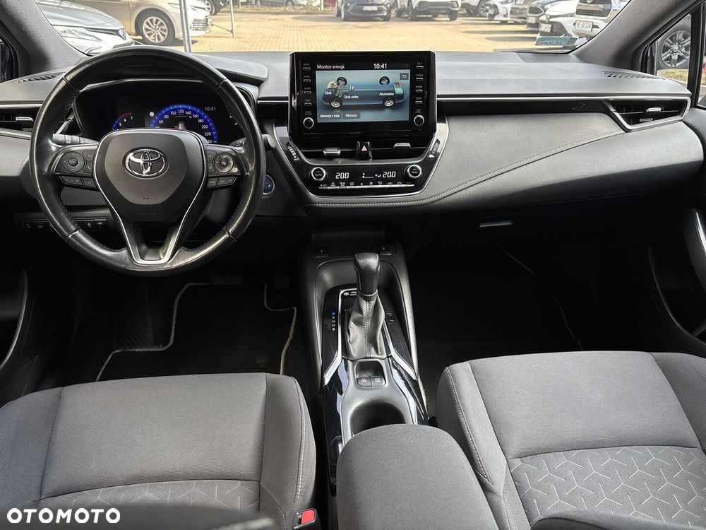 Toyota Corolla 1.8 Hybrid Comfort - 17