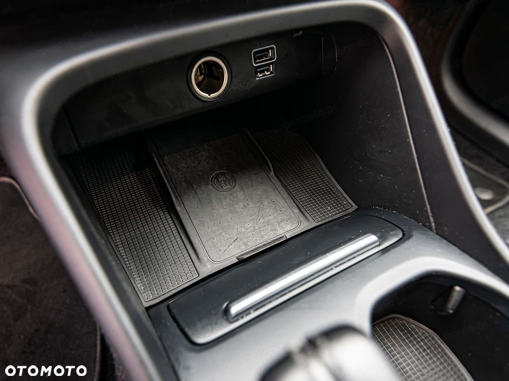 Volvo XC 40 T3 Momentum Pro - 20