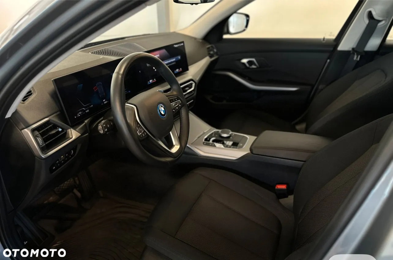 BMW Seria 3 ver-330e-sport-line - 7