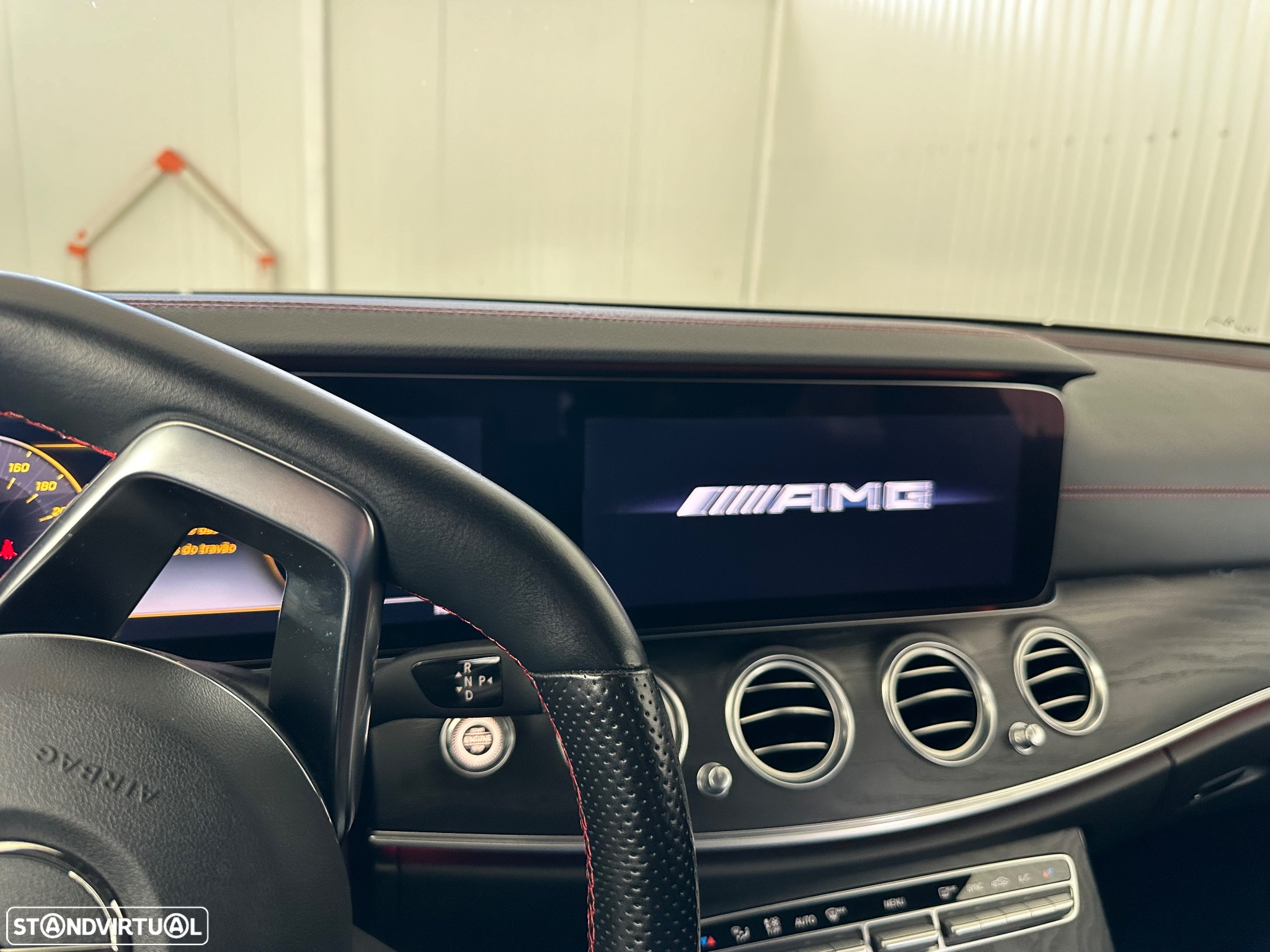 Mercedes-Benz E 43 AMG 4-Matic - 8