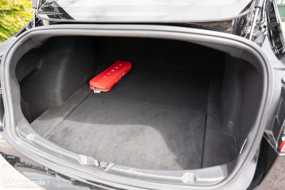 Tesla Model 3 Long-Range Dual Motor AWD - 16