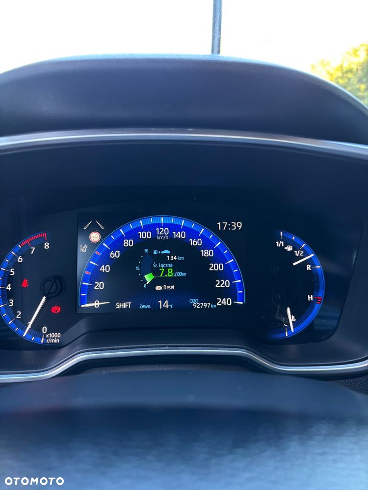 Toyota Corolla 1.6 Executive - 11