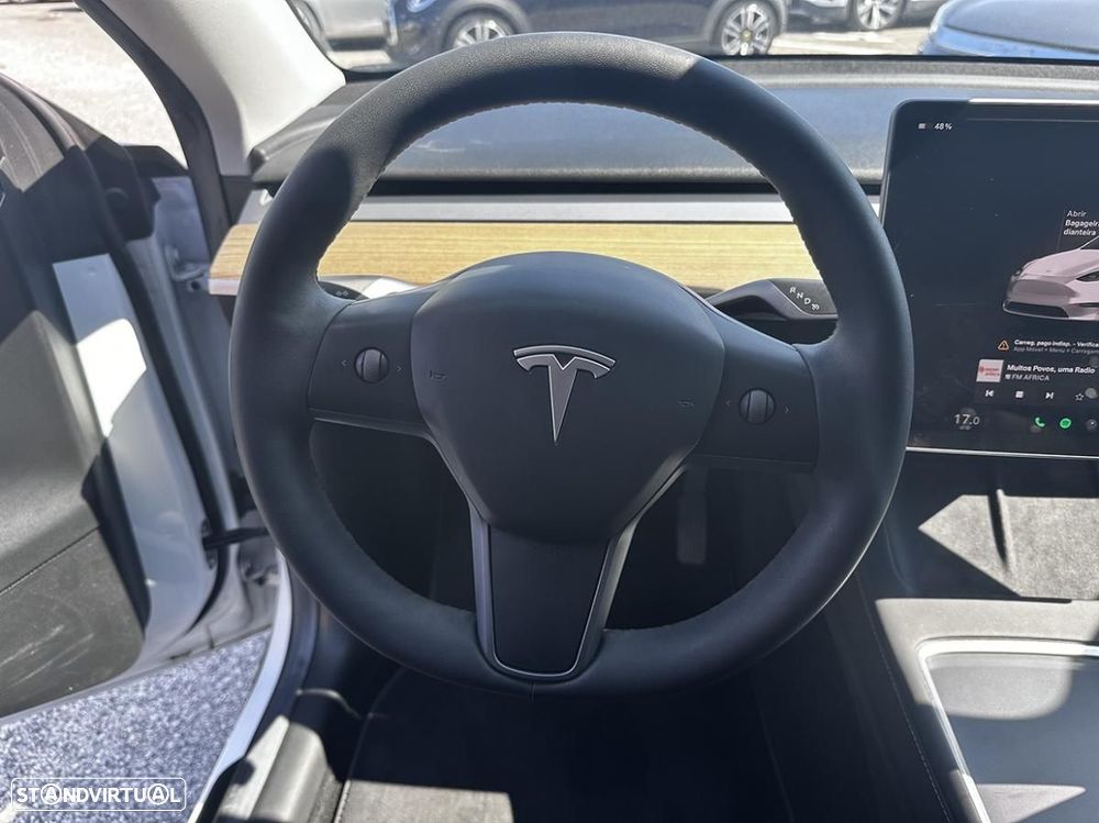 Tesla Model Y Long Range Tração Integral - 26